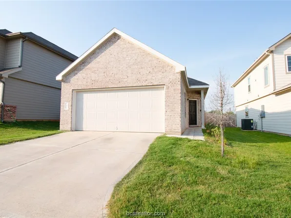 1426 Desire Ln, Bryan, TX 77803