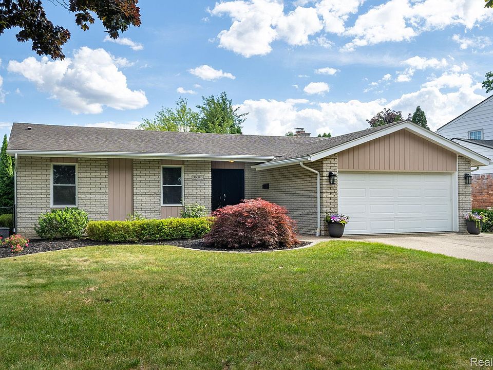 1st image of 36343 Dardanella St