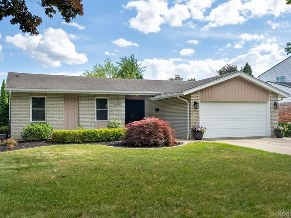 36343 Dardanella St, Livonia, MI 48152