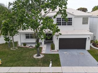 1127 SW 104th Way, Hollywood, FL 33025