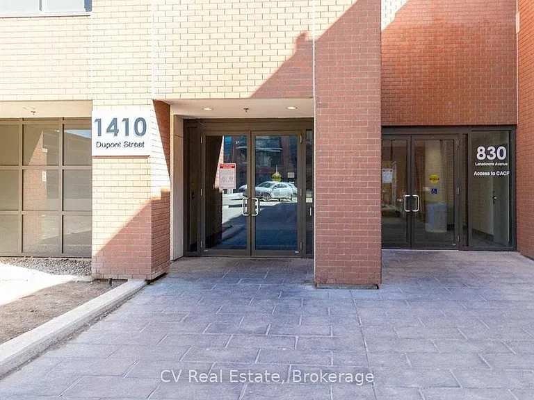 1410 Dupont St #412 — Photo 2