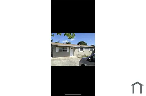2150 NW 1st St Photo 1 2150 NW 1st St Photo 1