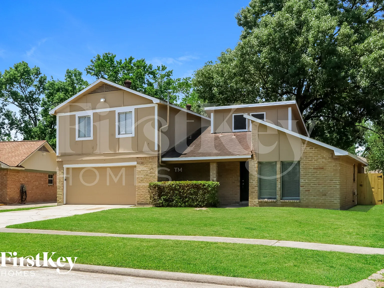 4 bed, 2.5 bath, 1895 sqft, $1,985 — Photo 2