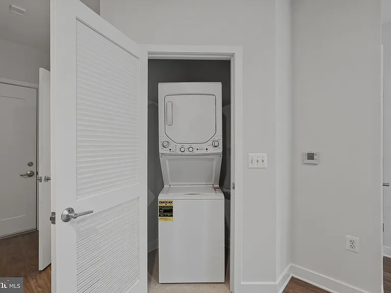 989 S Buchanan St #308 — Photo 15