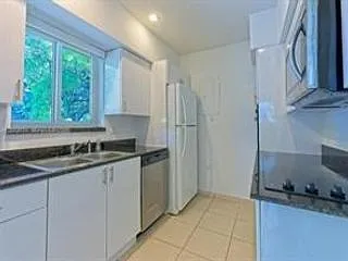 5400 Orduna Dr — Photo 4