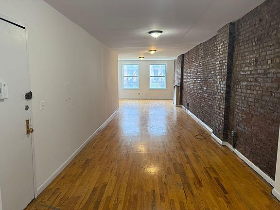 2nd image of 142 E 13th St APT 3S