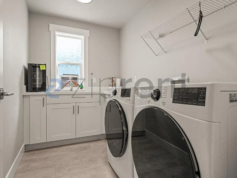 16547 8th Ave NE #A — Photo 24
