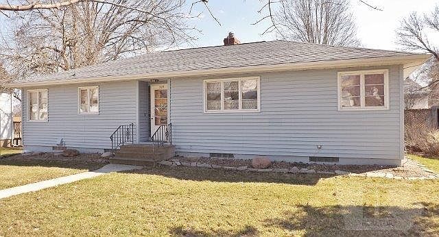 1st image of 309 W Oak St