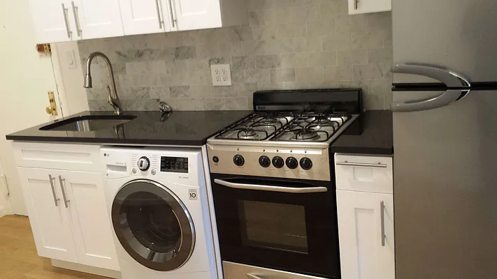 Rented by Skyline Realty LLC II | media 11