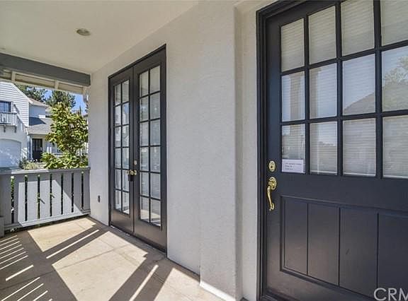 4th image of 68 Essex Ln