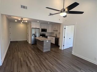 100 Blair Rd APT E5, Saint Simons Island, GA 31522