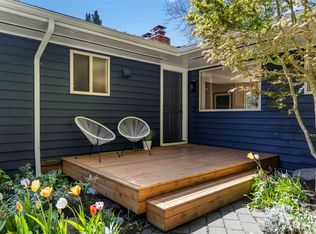 11841 Miller Rd NE, Bainbridge Island, WA 98110