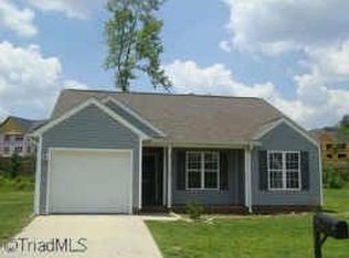 3672 Cheshire Woods Dr, Winston Salem, NC 27106