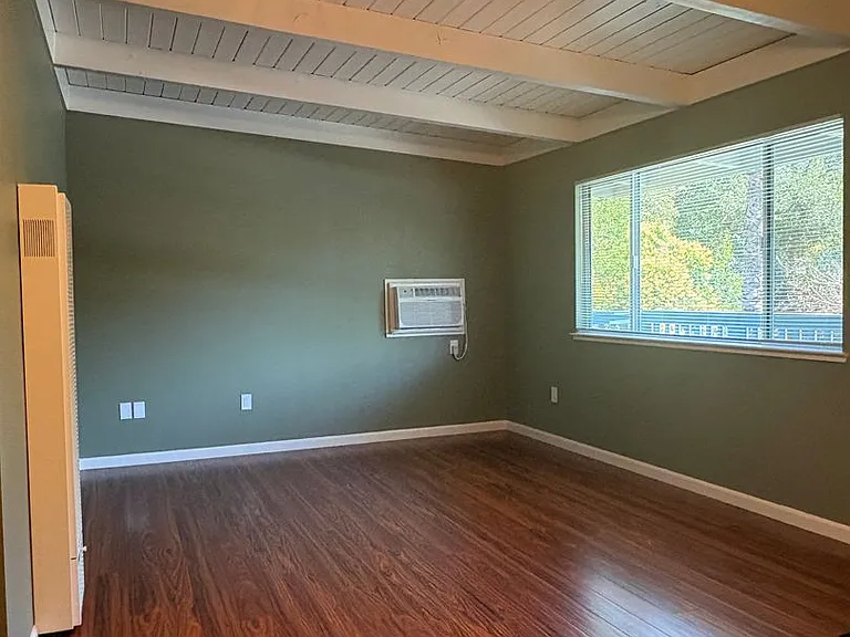 1268 High St — Photo 14