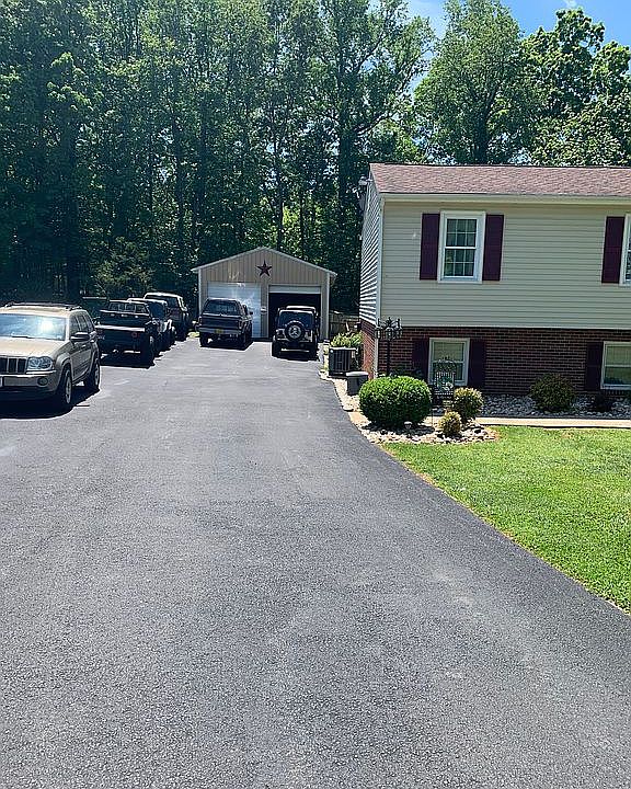 2nd image of 474 Churchill Dr