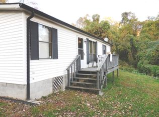 126 Cannon Creek Lake Hill Rd, Middlesboro, KY 40965