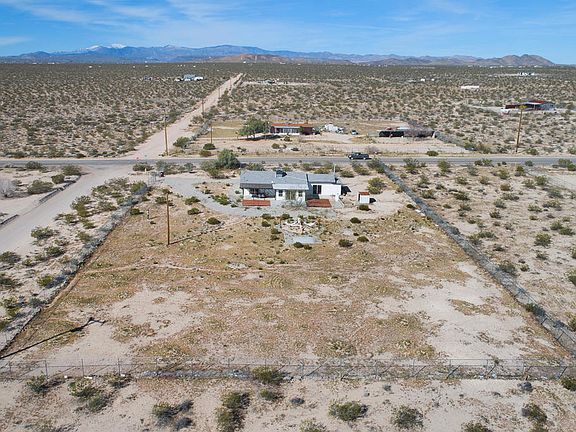 3rd image of 2071 Border Ave