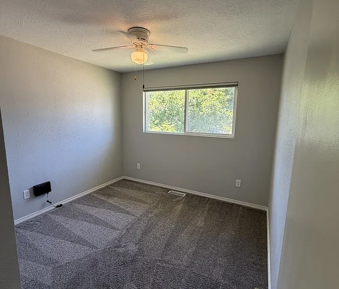 5216 W Wylie Ln — Photo 9