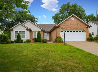18271 Burton Dr, South Bend, IN 46637