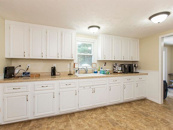 5th image of 29489 Santa Cruz Dr