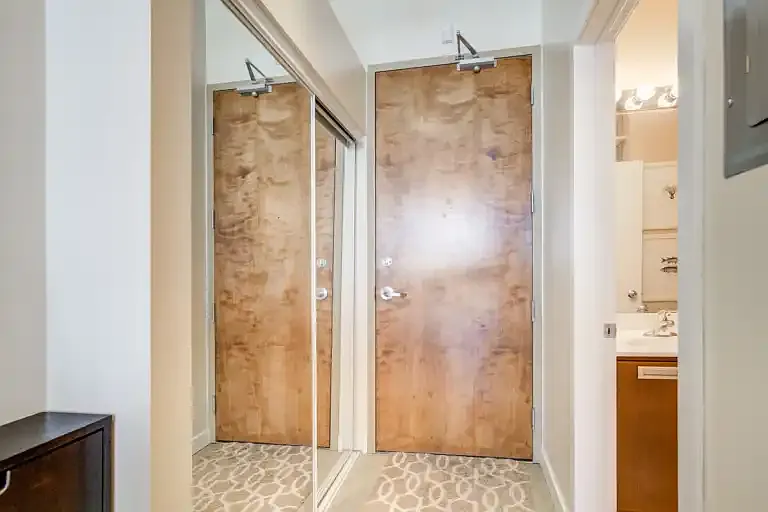 2 bed, 2.0 bath, 900 sqft, $2,900 — Photo 4