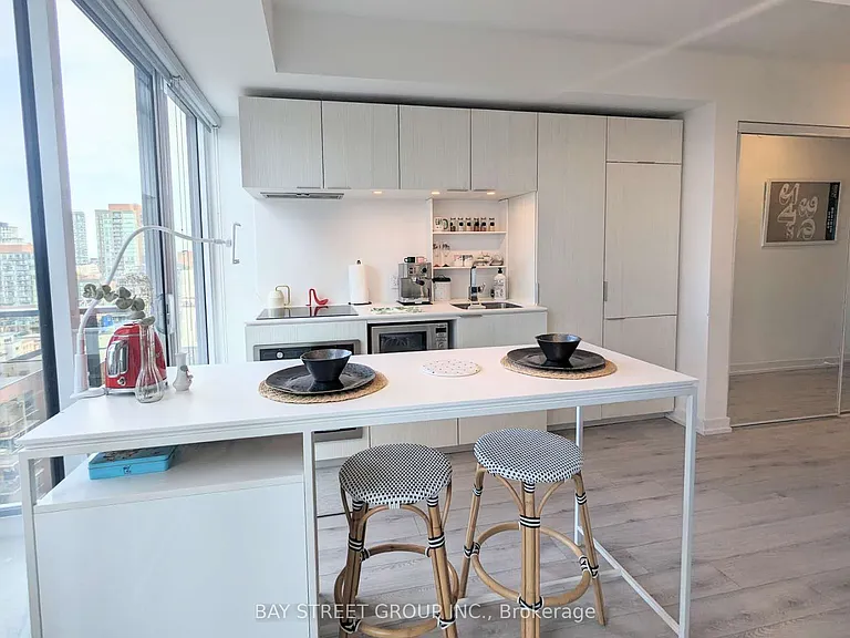 77 Shuter St #1707 — Photo 9