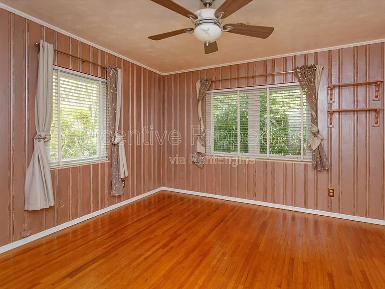 816 Putnam Ave — Photo 15