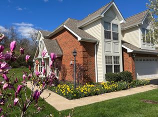 1322 Crest Ln, Oakdale, PA