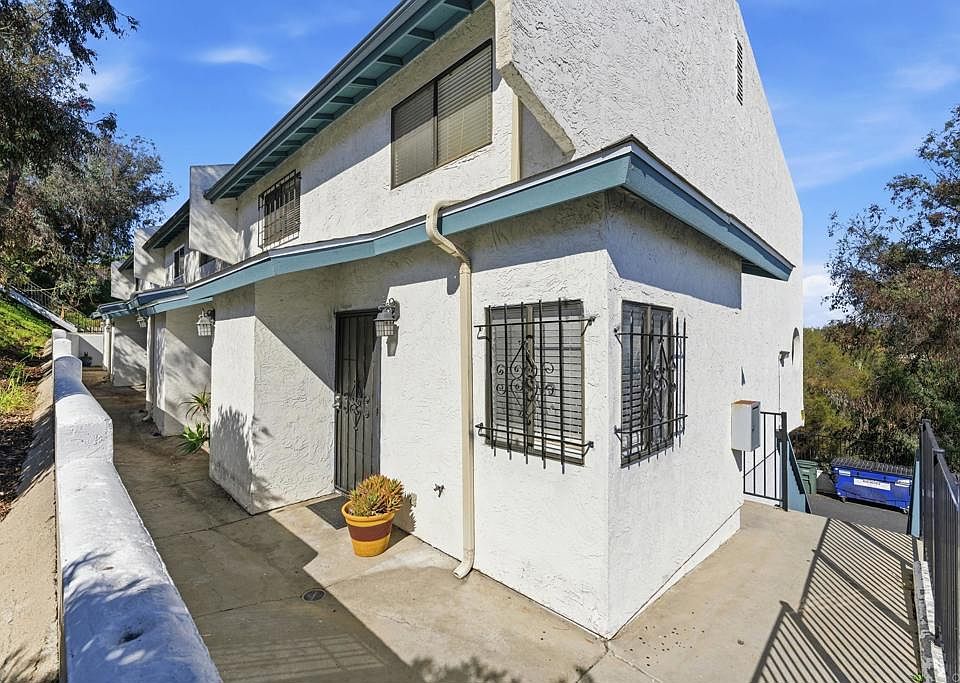 1st image of 4950 Lantana Dr APT 6