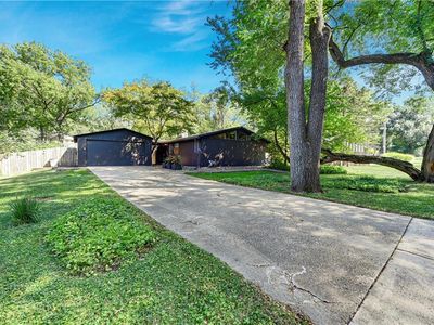 7841 Dearborn Dr, Prairie Village, KS, 66208