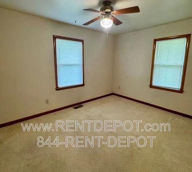 2719 Vogel Rd — Photo 6