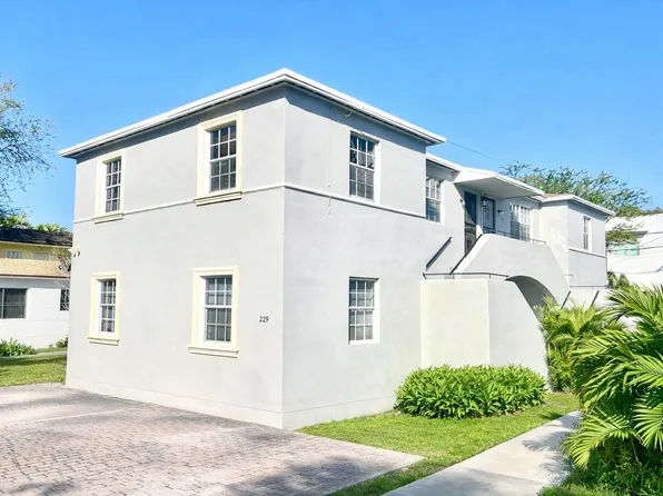 2371 SW 27th St APT 4, Miami, FL 33133