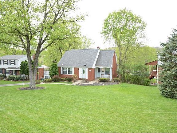2nd image of 100 Woodlet Ln