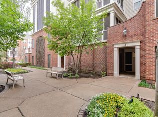 591 Lexington Club Ct APT 203, Memphis, TN 38117