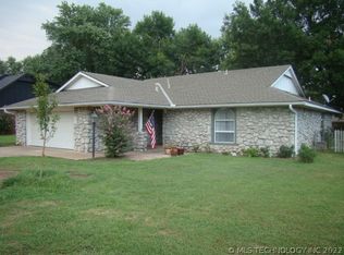 4017 S Gum Pl, Broken Arrow, OK 74011