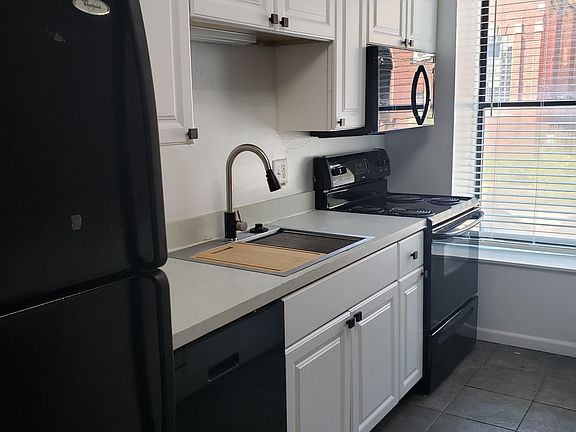 2nd image of 2201 S 13th St #1F