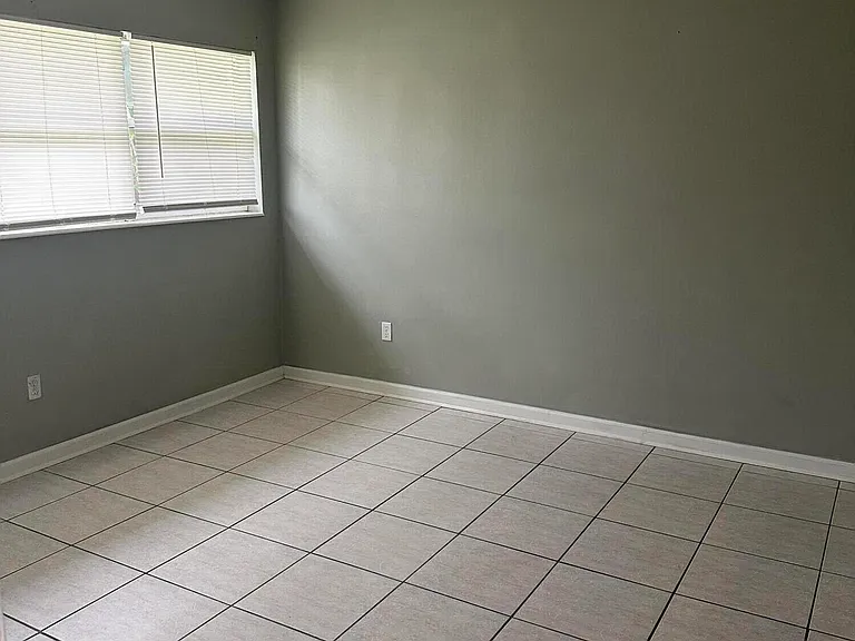 3194 Prince Dr #3196 — Photo 3