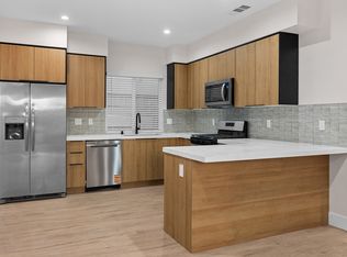 7840 Claybeck Ave, Sun Valley, CA 91352