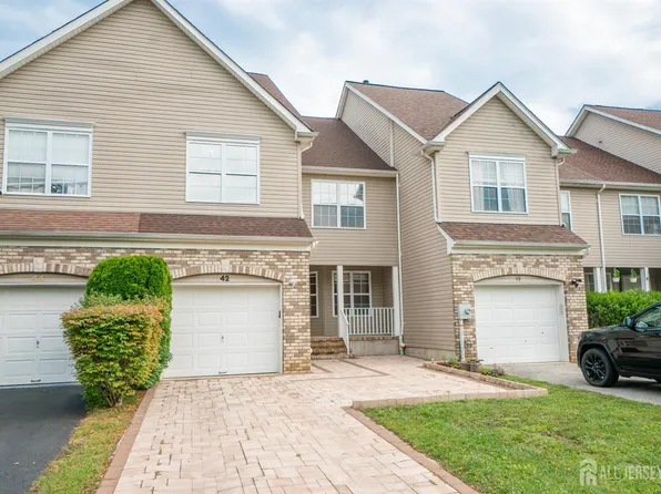 42 Dickerson Ln, Old Bridge, NJ 08857