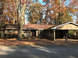 844 W Outer Dr, Oak Ridge, TN 37830