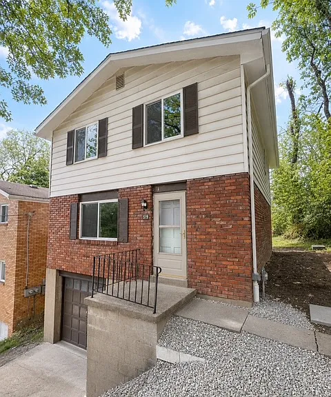 519 Windsor Ave — Photo 1