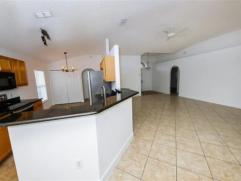 16686 Corner Cove Way — Photo 7