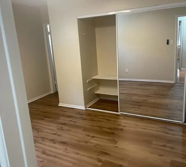 22861 Saticoy St — Photo 6
