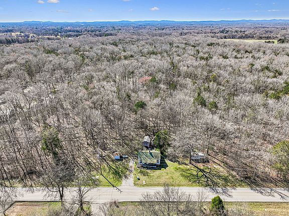 2nd image of 4025 Leanna Rd