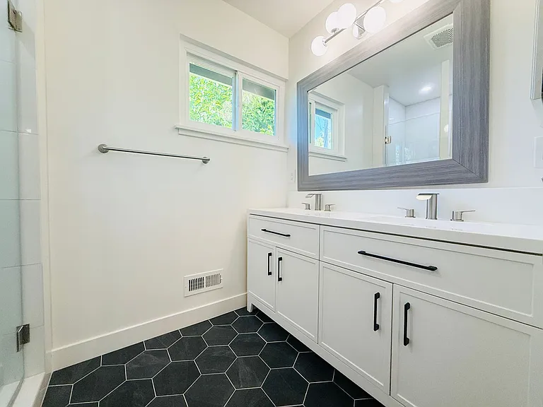 845 McEllen Way — Photo 16