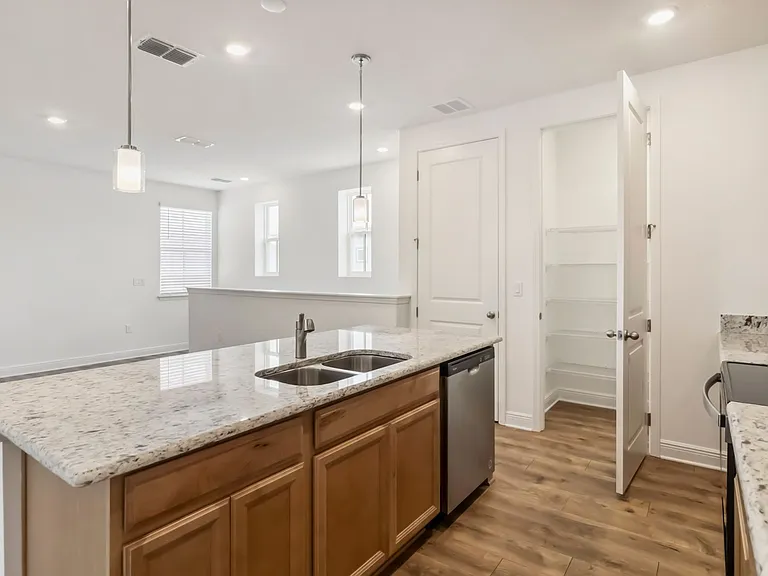 10388 Bragg Aly — Photo 5
