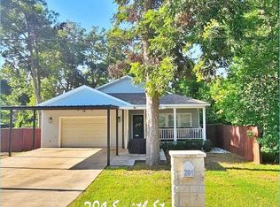 201 Smith St, Columbus, TX 78934
