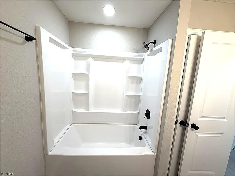 421 Morrison Ave — Photo 23