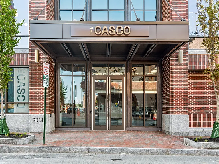 The Casco Entry