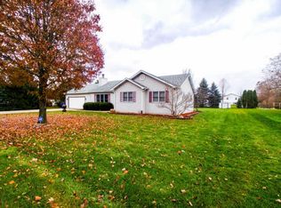 374 E Division Rd, Valparaiso, IN 46383